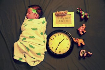 Sebaiknya bayi dibedong hanya saat tidur