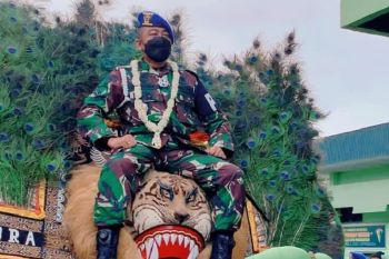 Santri yang tentara ini selalu berpegang nilai-nilai KHR As'ad