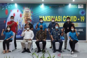 Pelaku usaha perhotelan Jayapura mulai vaksinasi karyawan