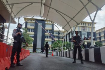 Polda Sumbar perketat penjagaan di markas komando, pemeriksaan tamu lebih selektif