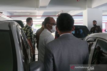 Mantan Kepala Distanbun NTB tersangka korupsi jagung positif COVID-19