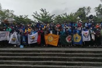 132 universitas WO dan tolak hasil Munas BEM SI
