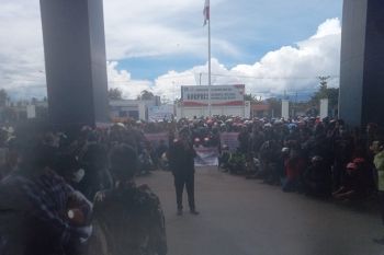 Keluarga korban pembunuhan tuntut keadilan ke pemerintah-polisi