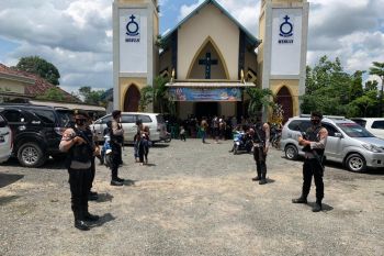 Polres Mesuji kerahkan 230 personel amankan gereja