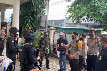Polres Sumbawa terjunkan ratusan personel amankan Misa Paskah