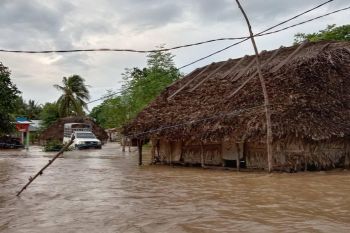 Banjir di Malaka akibat intensitas curah hujan tinggi