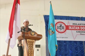 Bupati Hamsuardi : Dokter harus ramah layani pasien