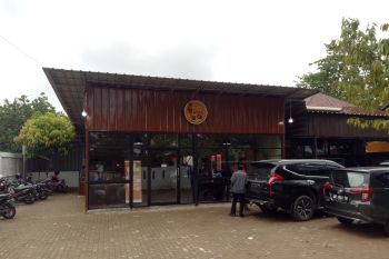 Kafe dan Resto "Ateng" hadir di Kota Bandarlampung