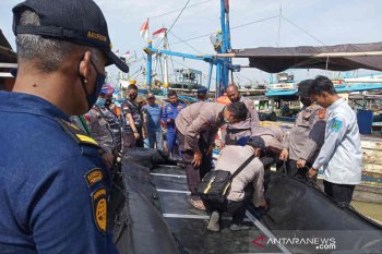 Tim gabungan cari 17 korban kecelakaan laut