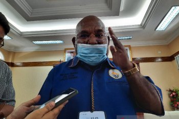 Asisten III: Gubernur Papua Lukas Enembe sehat di Singapura