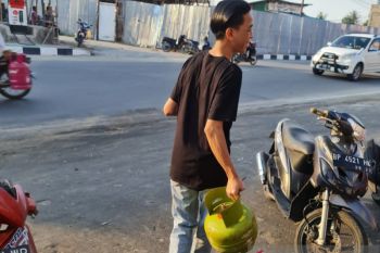 Gas elpiji 3 kilogram langka  di Karimun