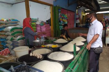 Jelang Ramadhan, Polsek Alas monitoring harga kebutuhan pokok