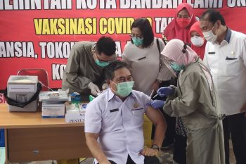 Dinas Perdagangan Bandarlampung catat 746 pedagang akan divaksinasi COVID-19