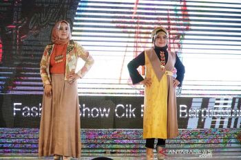IWARA RAPP Promosikan baju berbahan viscose di Riau International Fashion Festival 2021