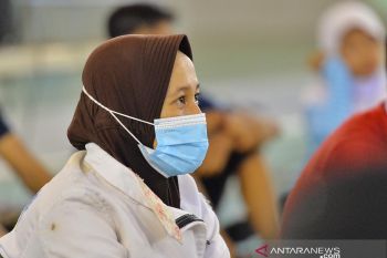 Atlet anggar Megawati terharu saat didatangi Gubri