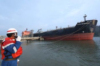 Pertamina Cilacap lakukan pengiriman perdana Pertalite melalui jalur laut