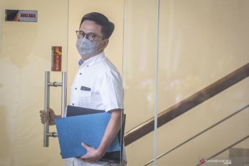 KPK konfirmasi Yoory C Pinontoan  proses pengadaan tanah