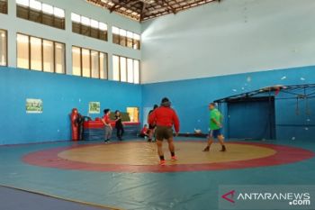 Pegulat Kalsel digeber latihan demi sukses di PON Papua