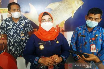 Pedagang Pasar Ramadhan di Sampit diarahkan jalani tes COVID-19