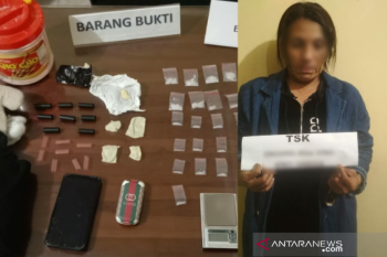 Wanita di Kendari terancam hukuman 20 tahun penjara karena edarkan sabu-sabu