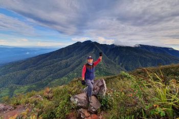 Menjajal pesona Gunung Burni Telong