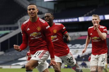 MU jaga rekor tandang sempurna usai bungkam Tottenham 3-1