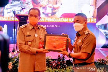 Palu dapat penghargaan perencanaan kota terbaik dari Gubernur Sulteng