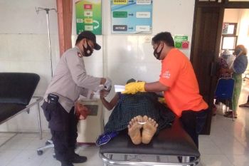 Seorang pemuda ditemukan tewas di pinggir Jalan Raya Desa Darek Loteng