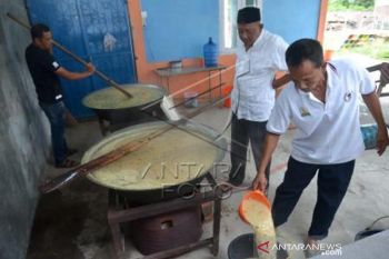 Tradisi Berbagi Kanji Rumbi Ramadhan Di Masjid