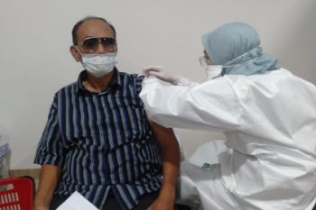 Baru 10 persen lansia jalani vaksinasi COVID-19