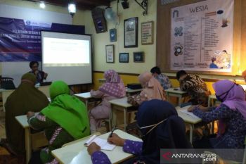 BI Surakarta dorong perkembangan batik sebagai daya ungkit ekonomi daerah