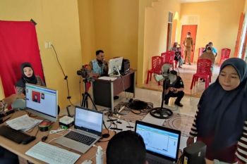 1.200 KTP elektronik warga Talang Muandau diterbitkan secara mobile