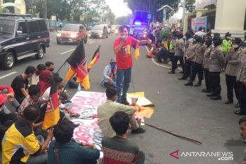 Mahasiswa tuntut Polda Sumbar ungkap dugaan penyelewengan dana COVID-19