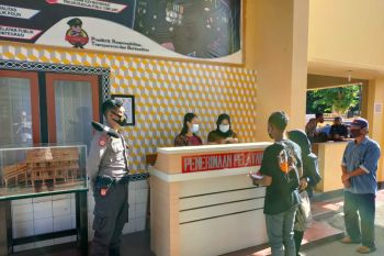 Siap menuju zona integritas, "Yuk Intip Pelayanan Terbaru" Polres Sumbawa