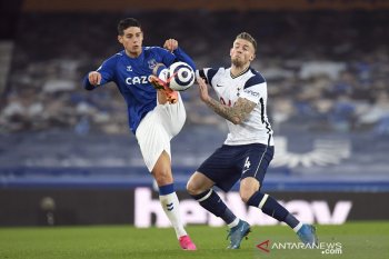 Everton ditahan imbang Tottenham 2-2