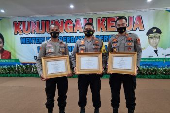 Polres Bima Kota terima penghargaan dari Kemenpppa RI