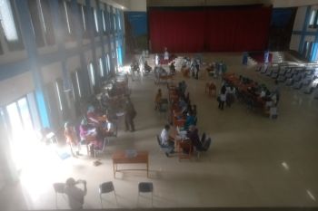 Vaksinasi COVID-19 Kabupaten Jayawijaya masih dipusatkan di kota Wamena