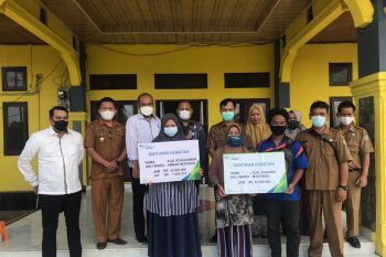 BPJAMSOSTEK Cabang Pekanbaru bayarkan santunan Rp85,4 juta perangkat Desa Ukui