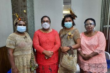 PKK Lanny Jaya tampilkan perempuan bernoken meriahkan perayaan Hari Kartini