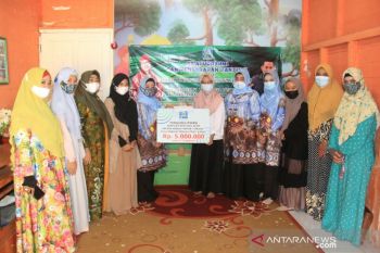 Paguyupan Rumah Pintar HSU salurkan bantuan bencana