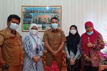 Pusat bantu nelayan Pesisir Selatan satu unit truk berpendingin