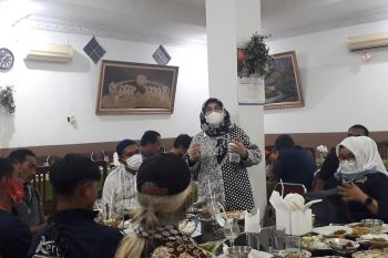 Kasus COVID-19 melonjak, anggota DPD RI Emma Yohana imbau masyarakat jangan abai prokes