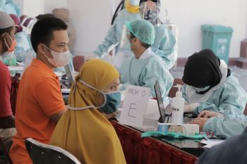 Vaksinasi dosis pertama tenaga pendidik di Sleman tuntas pekan ini