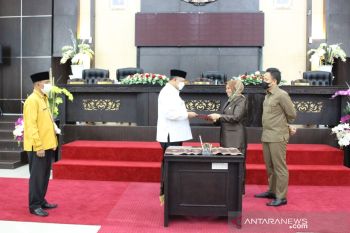 DPRD Kota Solok setujui dua Ranperda menjadi Perda