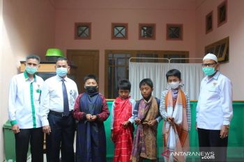 Baznas Padang Panjang gelar khitanan massal untuk 140 anak keluarga mustahiq