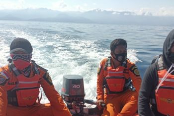 Nelayan hilang di Majene ditemukan di perairan Makassar