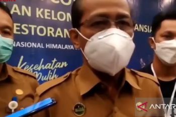 Dinkes Banjarmasin vaksinasi ribuan karyawan hotel dan restoran