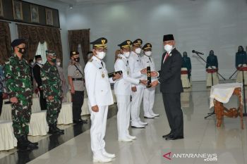 Khairunas-Yulian Efi pimpin Solok Selatan