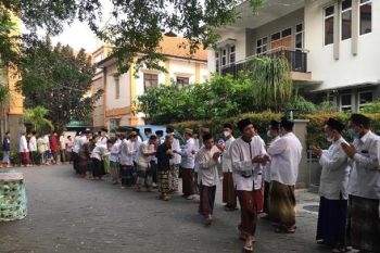 Pesantren Tebuireng Jombang pulangkan santri