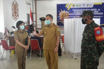 Vaksinasi massal COVID-19 di Gumas diikuti 346 orang